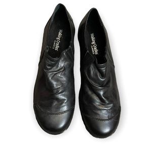 NIB Walking Cradles Casual Shoes